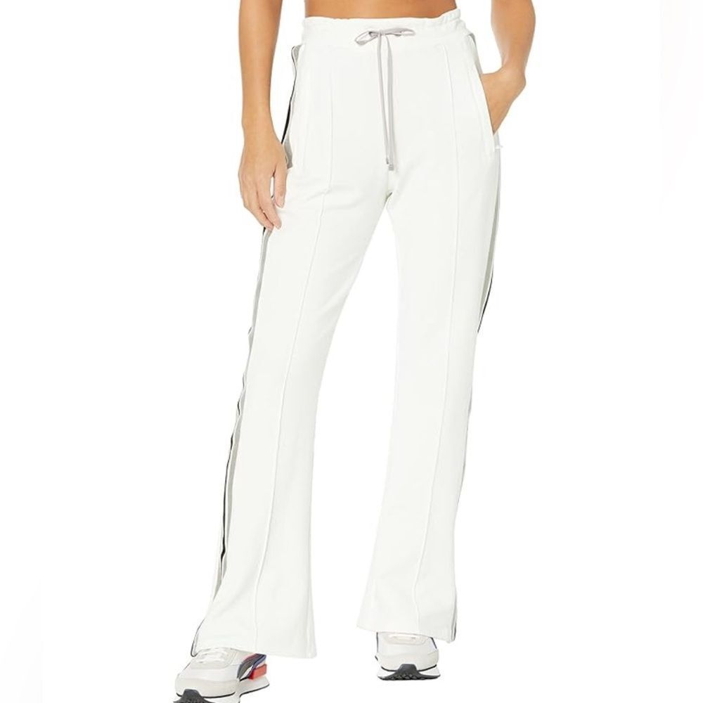 NWOT BLANC NOIR white  joggers with stripes detail Small